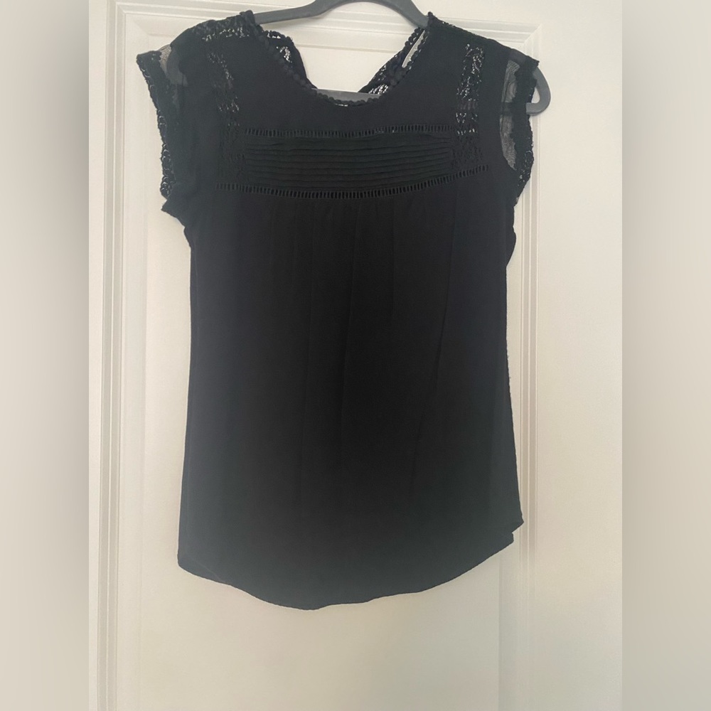 Small black blouse with lace detail